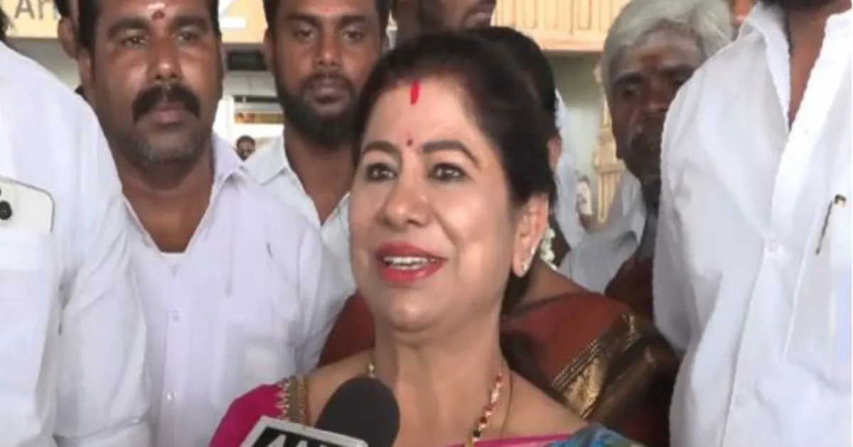 लालगुडी सीट से AIADMK उम्मीदवार लीमा रोज़ मार्टिन का वादा: सभी समस्याओं का समाधान करेंगे