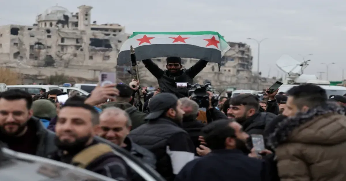 अलेप्पो से कुर्द नेतृत्व वाली एसडीएफ के अंतिम लड़ाके रवाना, कई दिनों की झड़पों के बाद युद्धविराम