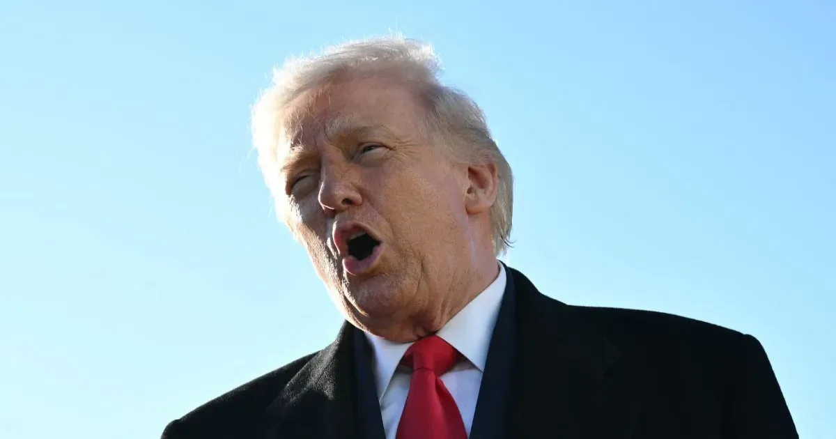 ईरान पर बढ़ा अमेरिकी दबाव: ट्रंप ने मध्य पूर्व में दूसरा विमानवाहक पोत भेजने का ऐलान, रिजीम चेंज को बताया बेहतर विकल्प