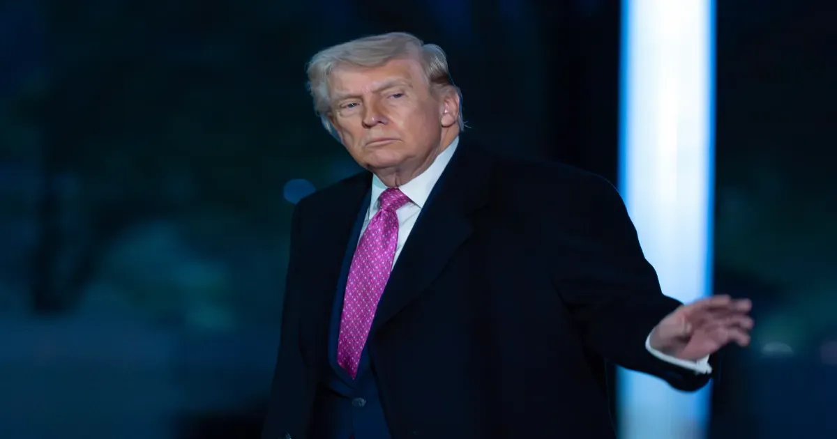 ईरान पर सख्त चेतावनी: समझौता न हुआ तो ऊर्जा ठिकानों पर हमला करेगा अमेरिका