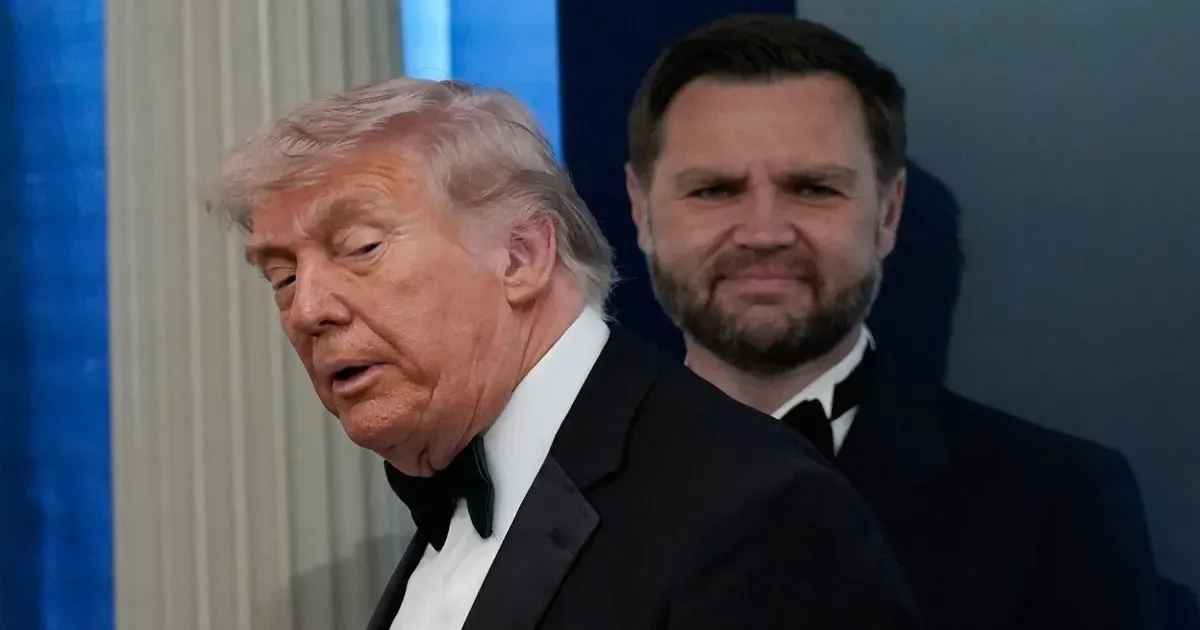 ईरान के तेल ढांचे पर संकट: ट्रंप की चेतावनी से बढ़ा तनाव