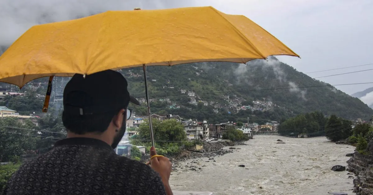himachal-red-alert-heavy-rainfall