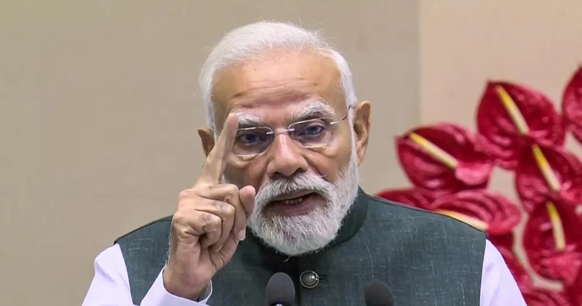 सुप्रीम कोर्ट में हमले के बाद प्रधानमंत्री मोदी ने CJI को फोन किया, बोले – यह घटना हर भारतीय को आहत करती है