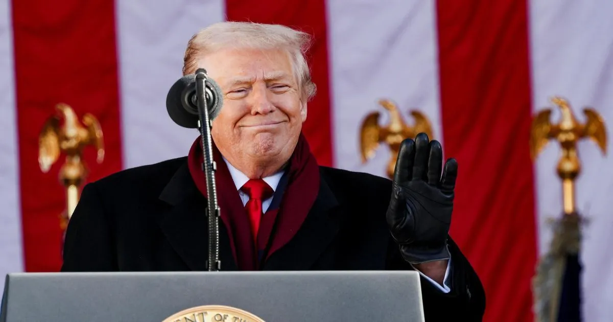 ट्रम्प ने जेफ्री एप्स्टीन मामले की फाइलें जारी करने का बिल साइन किया 