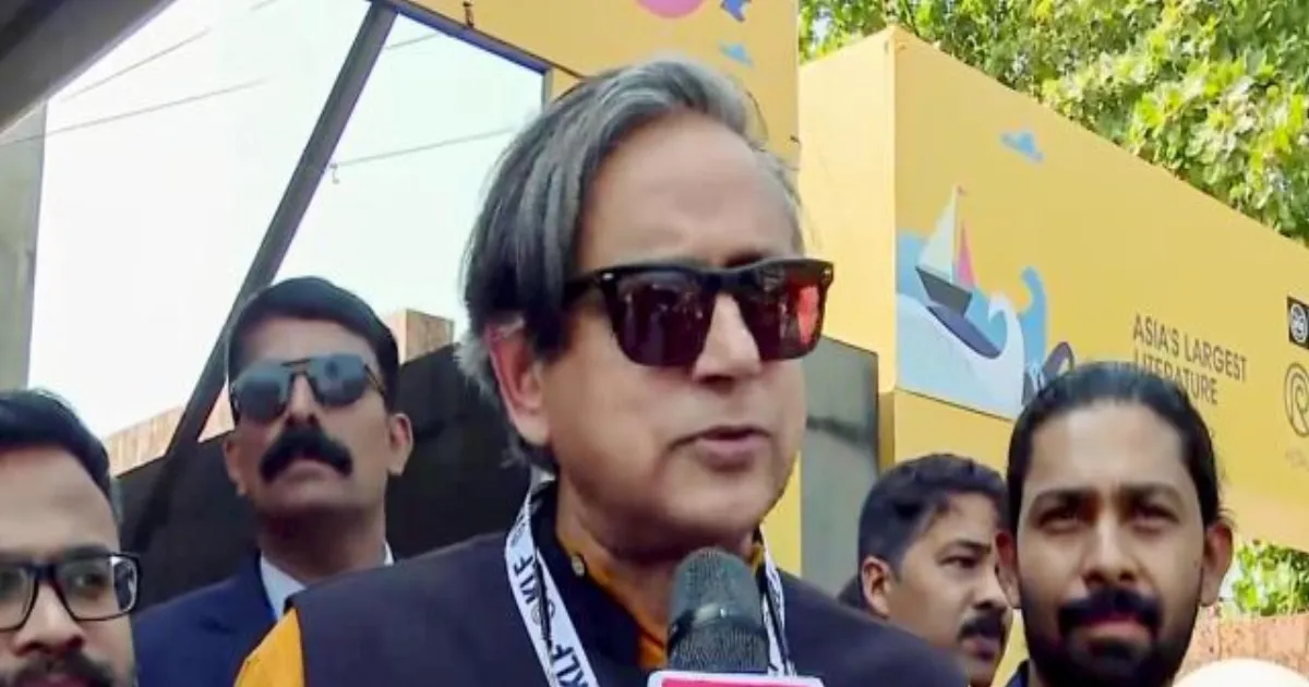 दुबई में CPI(M) से बातचीत की खबरों पर शशि थरूर की टिप्पणी से इनकार