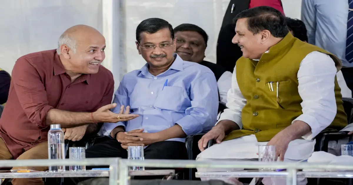 दिल्ली हाईकोर्ट का केजरीवाल, सिसोदिया समेत 21 लोगों को नोटिस, आबकारी नीति मामले में सीबीआई की याचिका पर सुनवाई