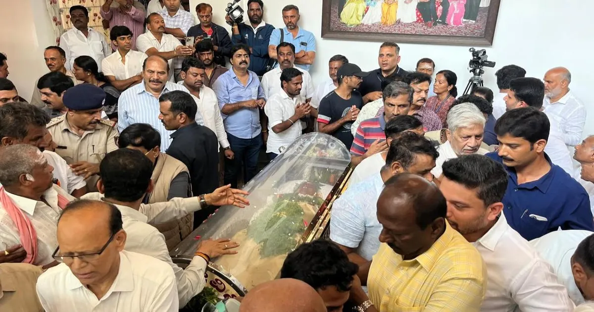 एच. डी. देवगौड़ा की पत्नी चेन्नम्मा देवी गौड़ा का अंतिम संस्कार माविनाकेरे में रंगनाथ स्वामी बेट्टा की तलहटी में होगा