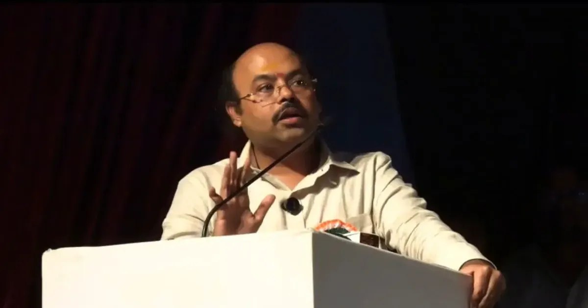 अगर भारत हिंदू राष्ट्र बना तो दमनकारी सामाजिक व्यवस्था लौट आएगी: यतिंद्र सिद्धारमैया के बयान पर सियासी बवाल