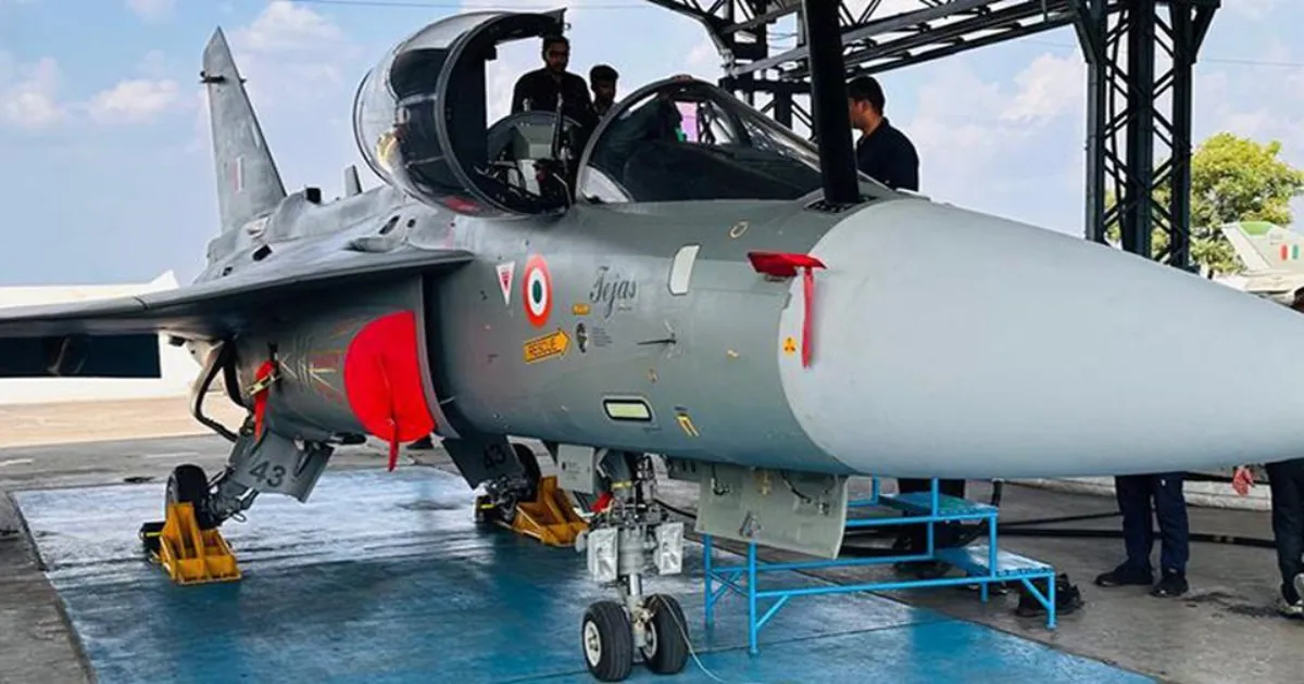 नासिक स्थित HAL प्लांट में निर्मित LCA तेजस Mk1A ने सफलतापूर्वक किया पहला उड़ान परीक्षण