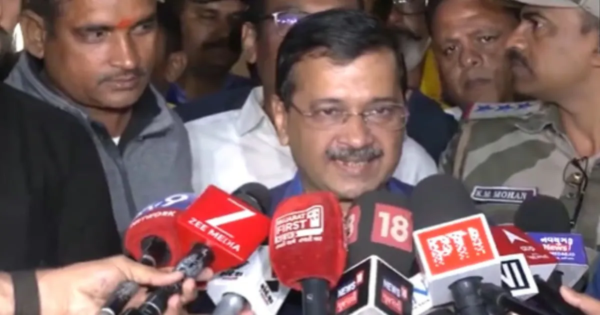 गुजरात में डर और भ्रष्टाचार का माहौल: अहमदाबाद में केजरीवाल का भाजपा पर तीखा हमला