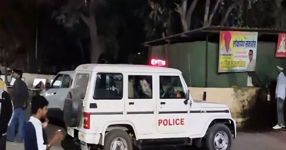 दौसा में भीषण सड़क हादसा: कार-ट्रक की टक्कर में छह लोगों की मौत