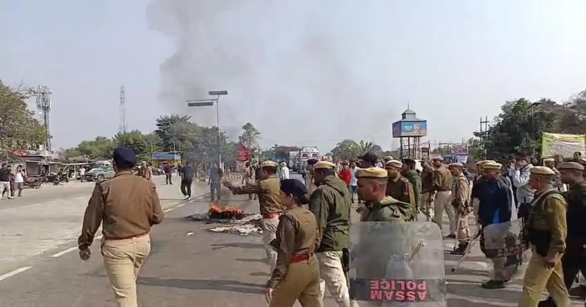 असम के हिंसा प्रभावित कोकराझार के संवेदनशील इलाकों में सेना तैनात