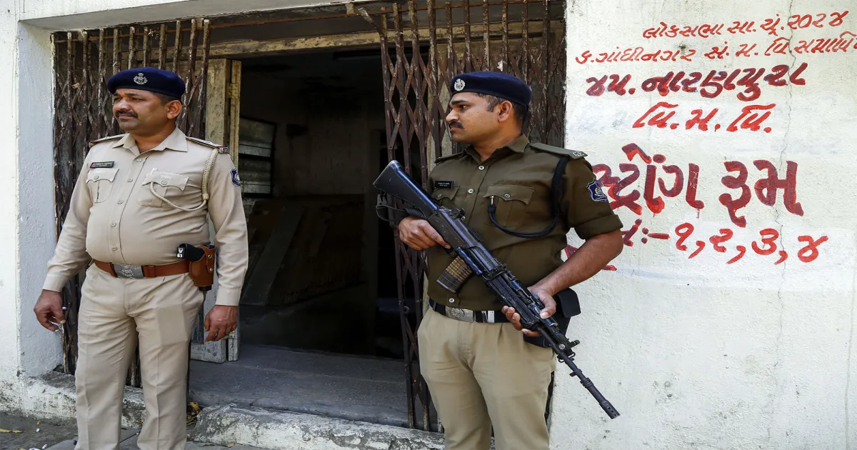 चोरी हुए मोबाइल की बरामदगी में गुजरात पुलिस तीसरे स्थान पर, बनाया नया रिकॉर्ड