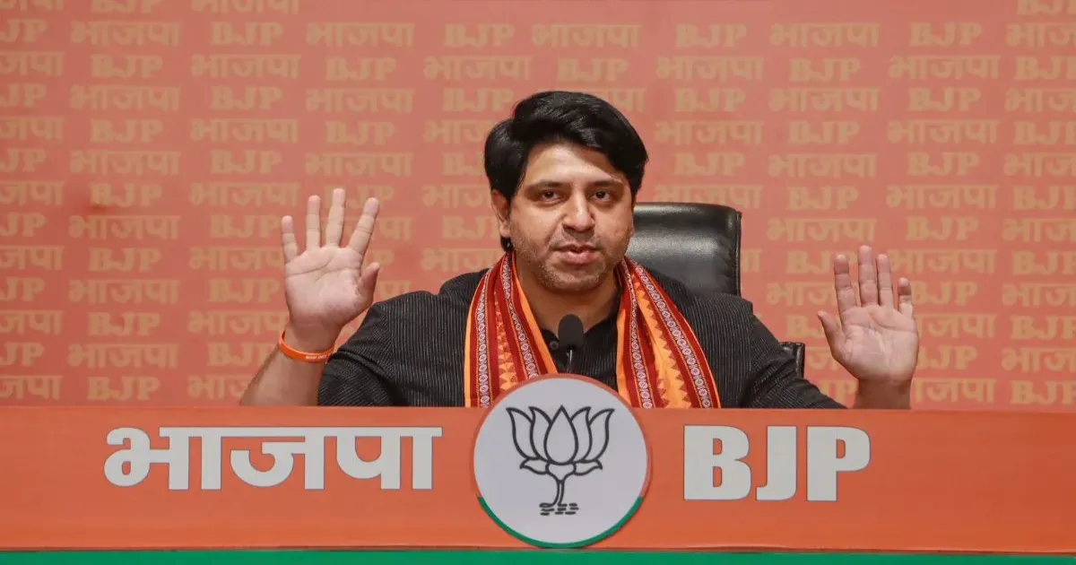 शहजाद पूनावाला ने भाजपा को फिर भेजा इस्तीफा, नितिन नबीन से स्वीकार करने की अपील