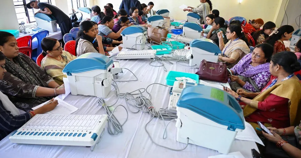बिहार विधानसभा चुनाव दो चरणों में, 6 और 11 नवंबर को होगा