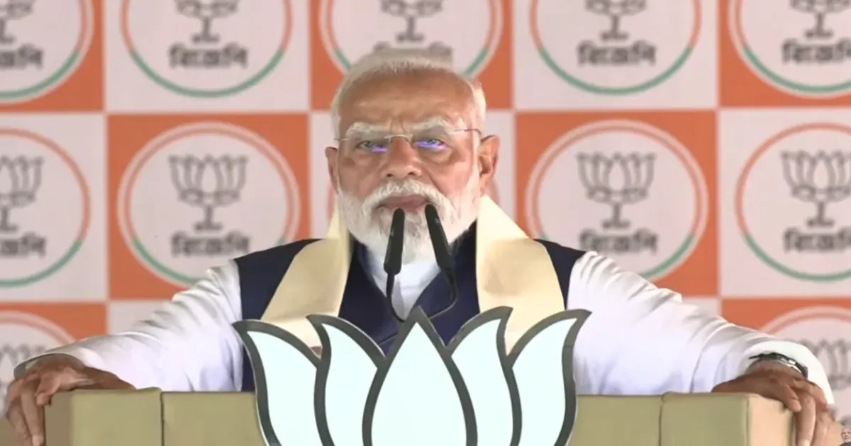 बंगाल में प्रधानमंत्री नरेंद्र मोदी का TMC पर तीखा हमला, बोले—पहले चरण में टूटा घमंड, बदलाव जरूरी