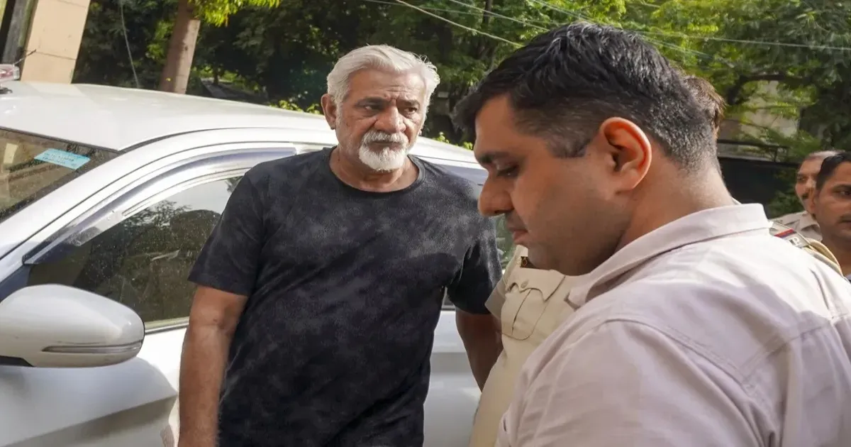 मालवीय नगर होटल अग्निकांड: लवकेश बजाज का फर्जी पासपोर्ट रैकेट से जुड़ा आपराधिक इतिहास आया सामने