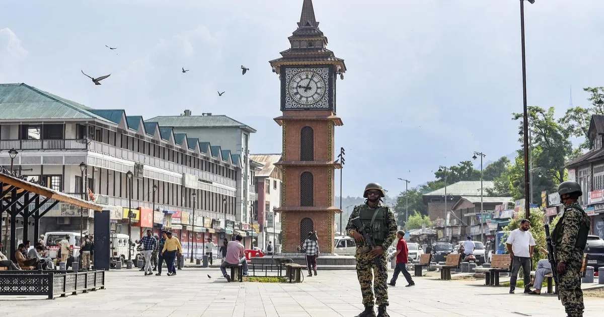 जम्मू-कश्मीर में पूर्ण राज्य का दर्जा बहाल हो, 2019 का पुनर्गठन कानून रद्द किया जाए: गोपाल पिल्लई फोरम की सिफारिश