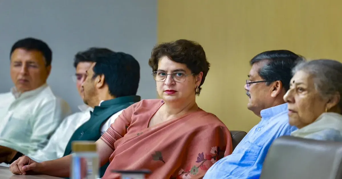 प्रियंका गांधी का आरोप: अनुचित चुनाव कराने पर मुख्य चुनाव आयुक्त के खिलाफ हो आपराधिक कार्रवाई