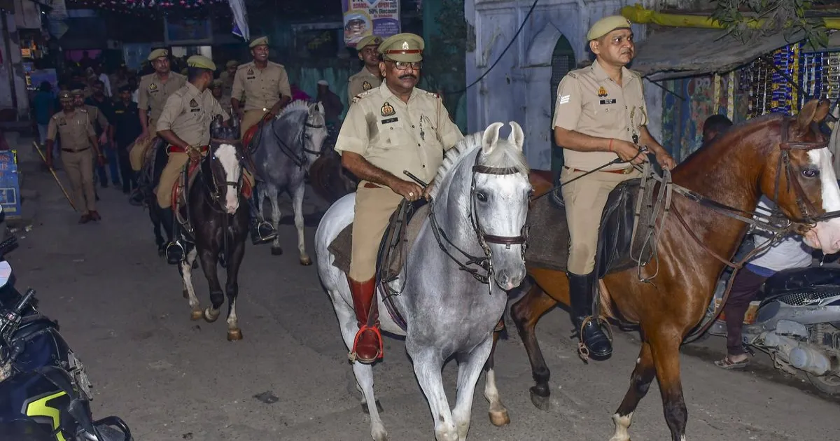दशहरा उत्सव के बीच बरेली मंडल हाई अलर्ट पर, 48 घंटे के लिए इंटरनेट सेवाएं निलंबित, निगरानी हेतु ड्रोन तैनात