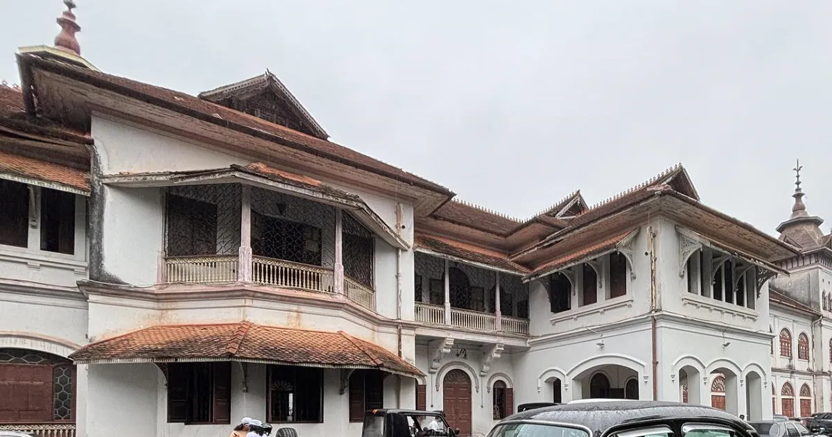 कोवडियार पैलेस में चोरी: करीब 2 करोड़ रुपये के गहने गायब