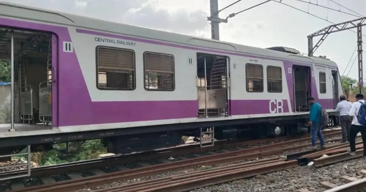 मुंबई लोकल ट्रेन में मामूली विवाद बना जानलेवा, 22 वर्षीय युवक की चाकू मारकर हत्या