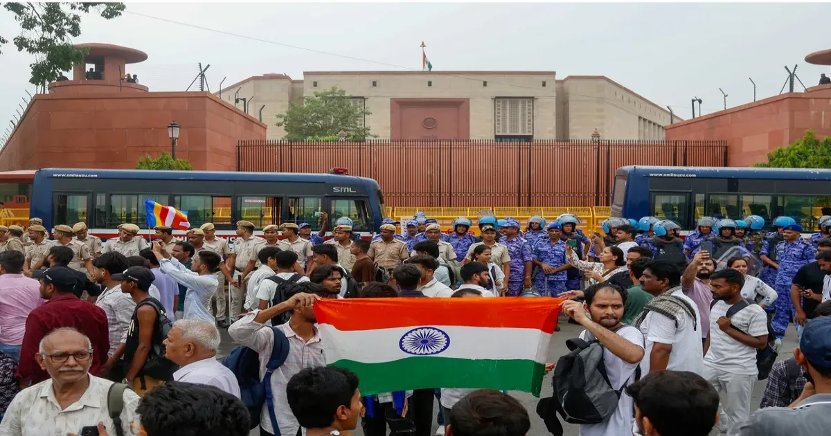 फैक्ट चेक: क्या CJP प्रदर्शनकारियों पर पेलेट गन का इस्तेमाल हुआ? दिल्ली पुलिस ने वायरल दावों को बताया झूठा