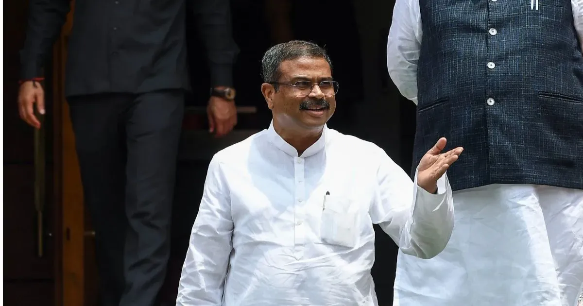 इस्तीफे के बाद धर्मेंद्र प्रधान का पहला बयान, बोले- मैं एसी कमरे का कार्यकर्ता नहीं, सड़क का लड़ाका हूं