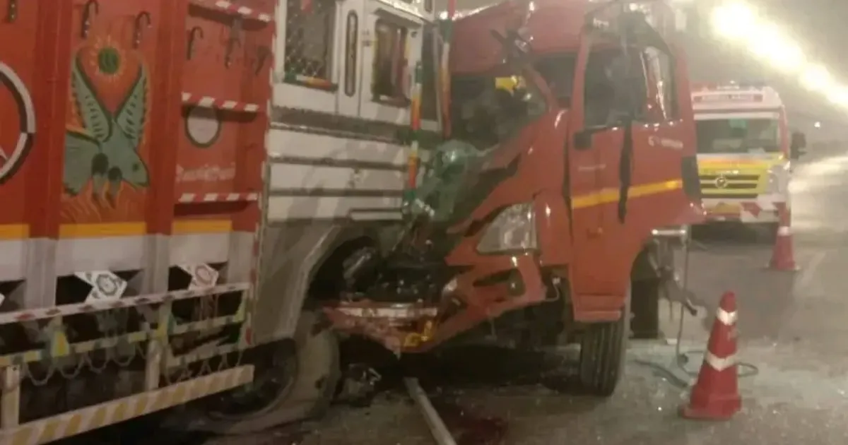 हिमाचल के मंडी में हनोगी सुरंग के अंदर दो ट्रकों की भीषण टक्कर, 4 की मौत; 7 घायल
