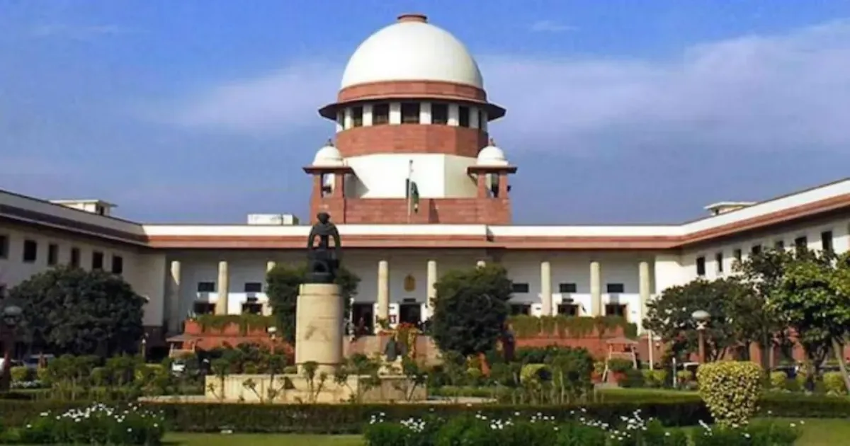 पटाखों पर न पूरी पाबंदी, न 24 घंटे की छूट, प्रदूषण के बीच सुप्रीम कोर्ट तलाश रहा बीच का रास्ता