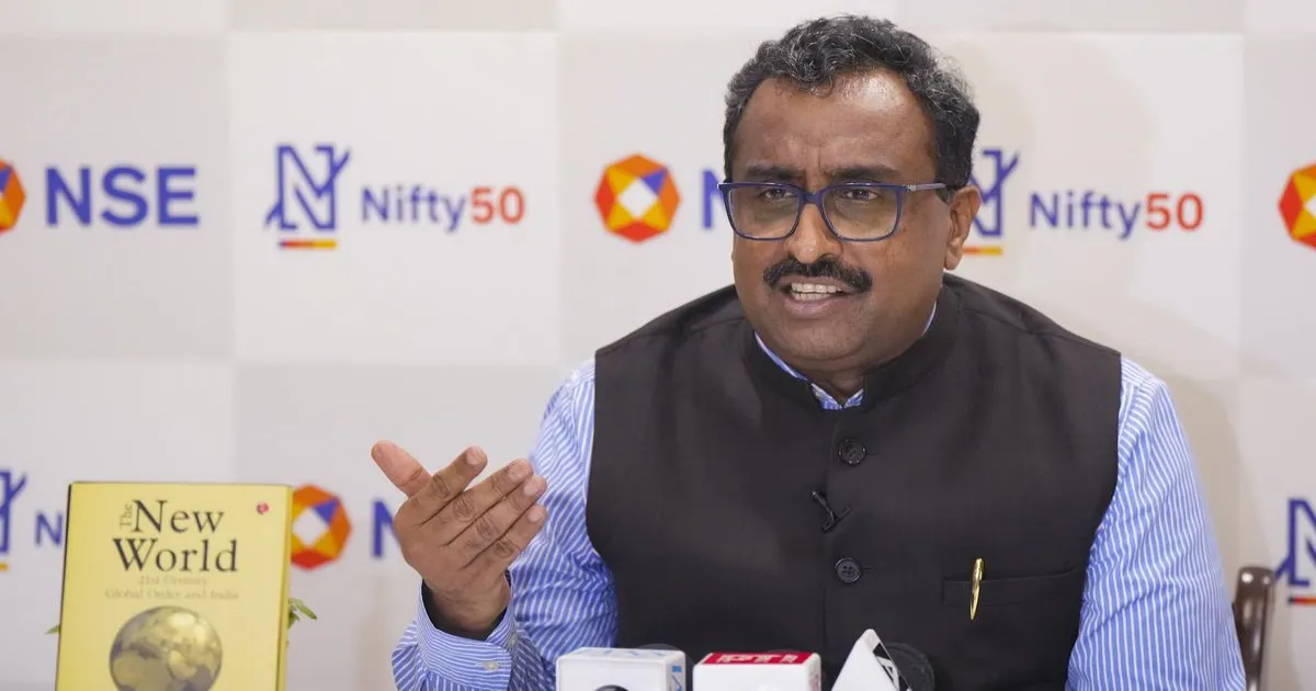 ट्रंप के सख्त टैरिफ शर्तों के पीछे चीन की चुनौती और भारत की रणनीतिक स्वायत्तता की कोशिश: राम माधव