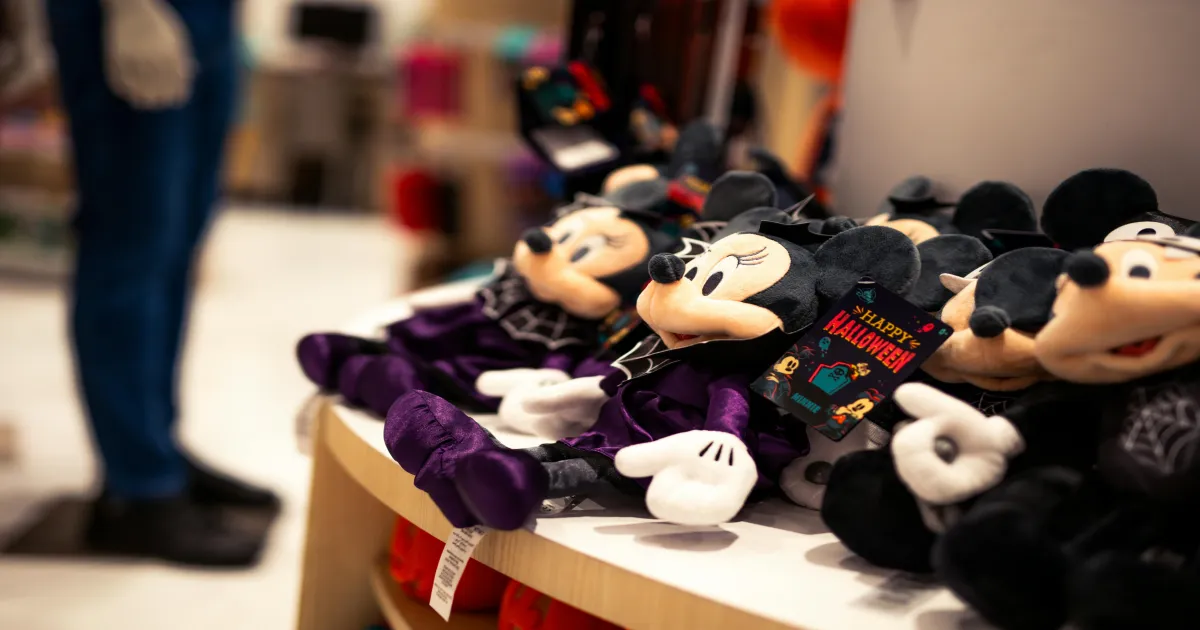 disney-sues-hong-kong-jewellery-over-mickey-mouse-trademark