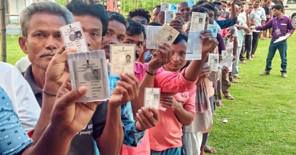 विधानसभा चुनाव 2026: बंगाल से तमिलनाडु तक बदले सियासी समीकरण, जानिए किस पार्टी को कितनी सीटें