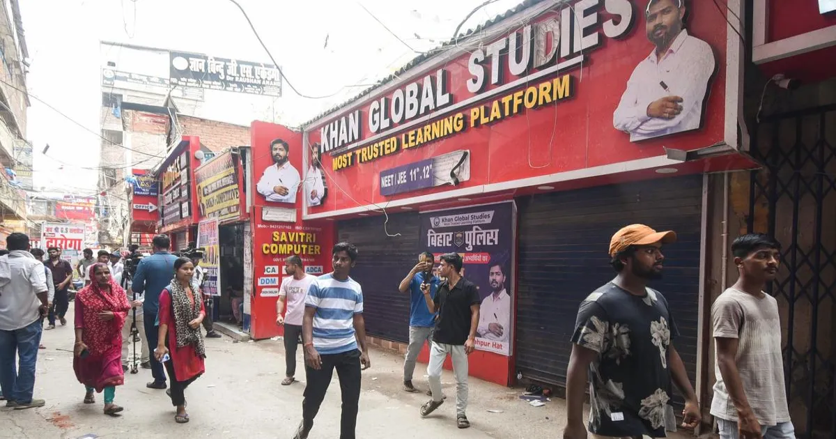 कोचिंग संस्थान फायरिंग मामले में खान सर को राहत, पटना कोर्ट ने 3 जुलाई तक गिरफ्तारी पर रोक लगाई 