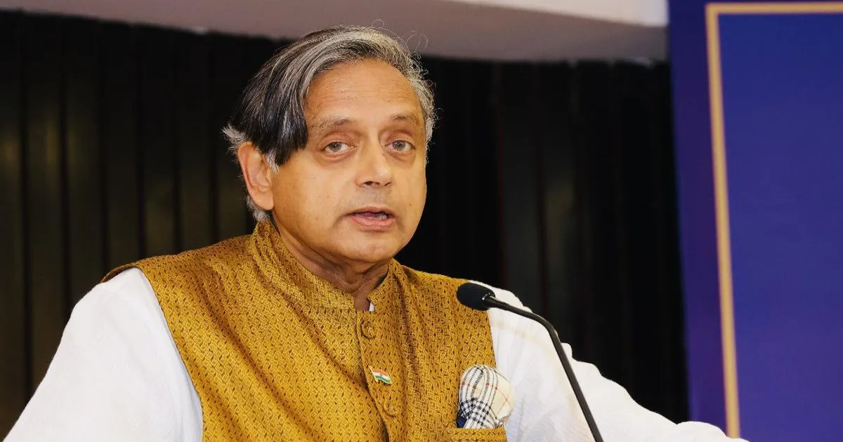 भारत रिश्तों को सामान्य करने की पहल नहीं करेगा, जिम्मेदारी पाकिस्तान की: शशि थरूर