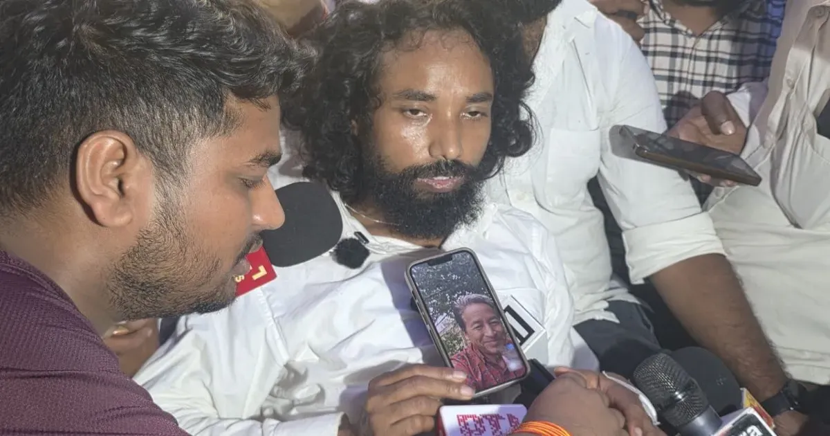 जेपीएससी पेपर लीक आंदोलन: सोनम वांगचुक के आग्रह पर देवेंद्र महतो ने जल त्याग समाप्त किया, अनशन जारी