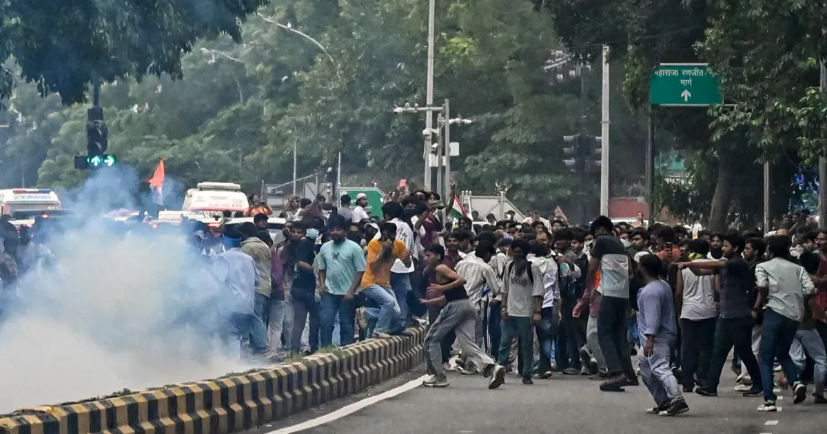 विजय सरकार का यू-टर्न, सीजेपी और वामपंथी प्रदर्शनों से छात्रों को दूर रखने वाला आदेश वापस