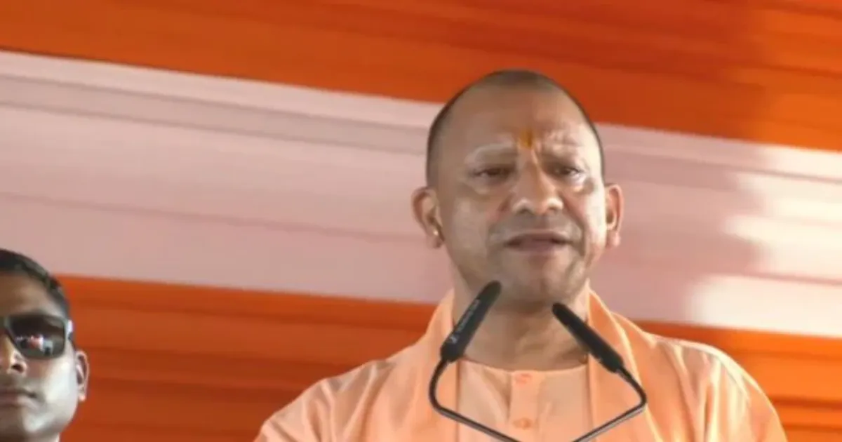 उत्तर प्रदेश के मुख्यमंत्री योगी आदित्यनाथ ने कहा — मुस्तफाबाद नहीं, अब कबीर धाम रहेगा नाम