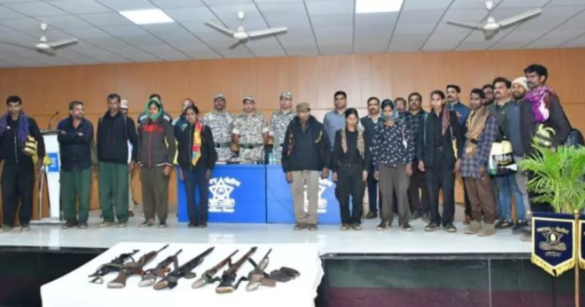 senior-maoist-leader-anant-surrenders-gondia