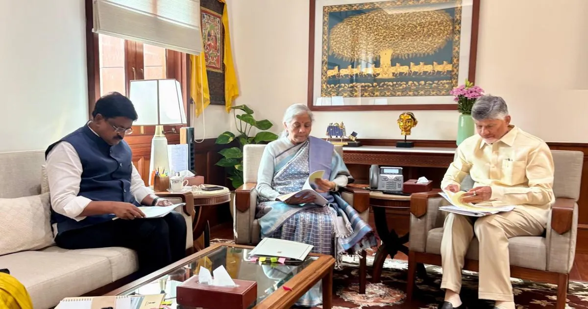 मुख्यमंत्री चंद्रबाबू नायडू ने पूर्वोदय और SASCI योजनाओं के तहत बढ़ी सहायता के लिए वित्त मंत्री से किया आग्रह