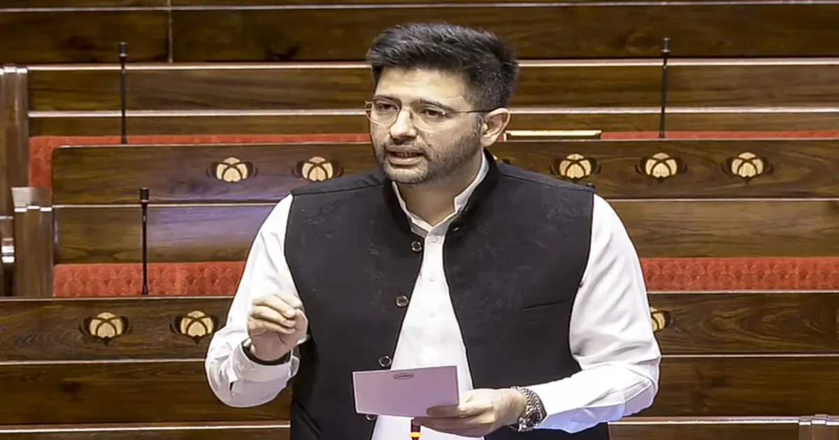 आप में बगावत: राज्यसभा के कई सांसदों का इस्तीफा, बीजेपी में शामिल होने का दावा