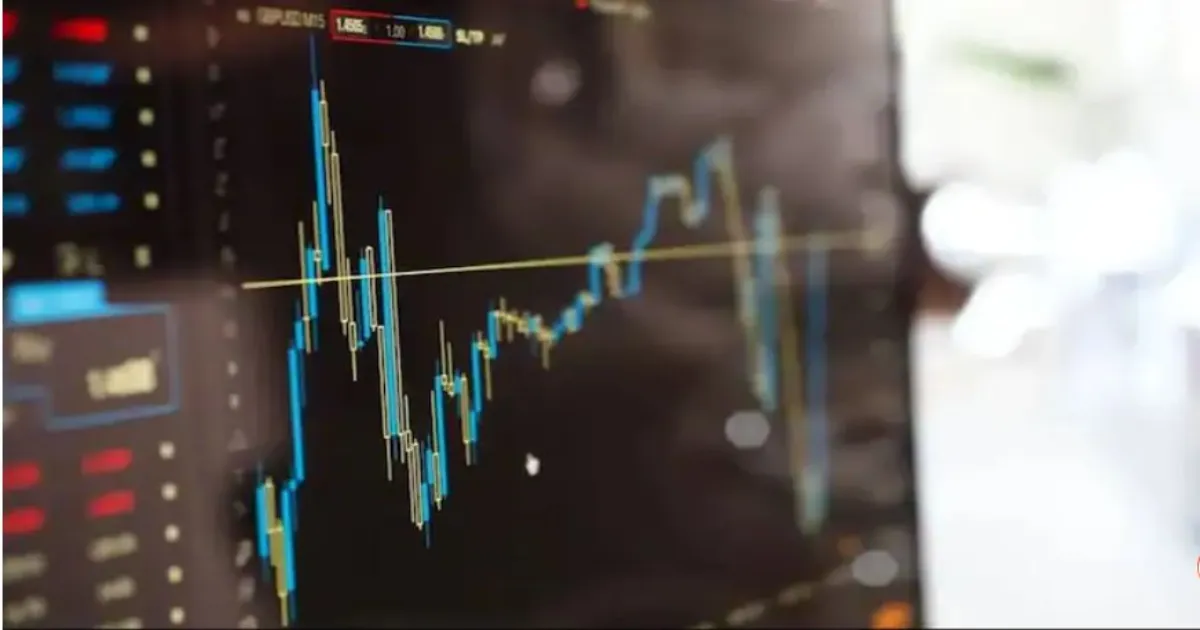 मुंबई के सेवानिवृत्त वकील से 10 करोड़ की ऑनलाइन ठगी, फर्जी ट्रेडिंग ऐप से लगाया गया चूना