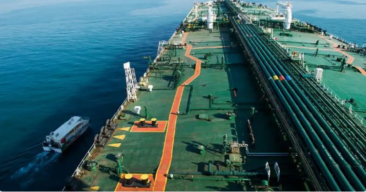 रूस पर पाबंदियों के बाद मध्य पूर्व से तेल लाने के लिए भारत ने बढ़ाई टैंकरों की मांग