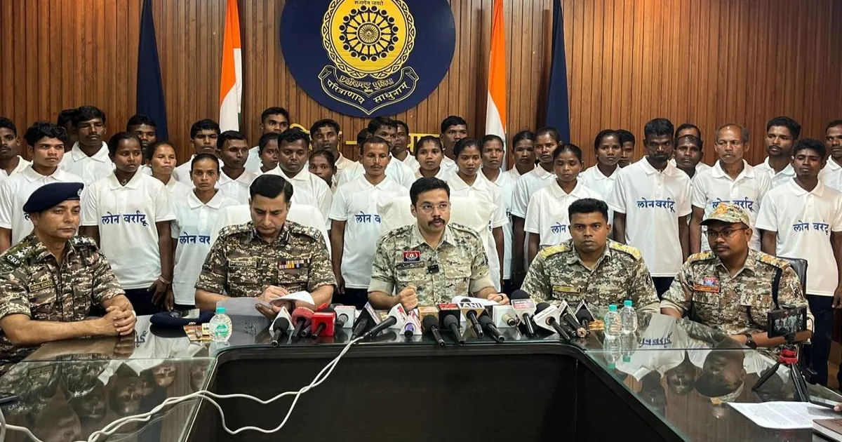 37-maoists-surrender-in-dantewada-chhattisgarh