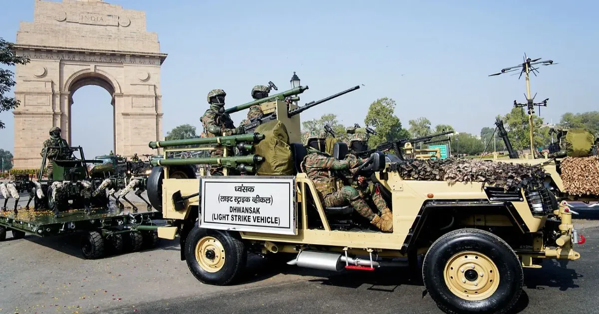 क्या भारत बन सकता है दुनिया का सबसे बड़ा हथियार निर्यातक? रक्षा मंत्री राजनाथ सिंह के लक्ष्य पर बड़ी बहस