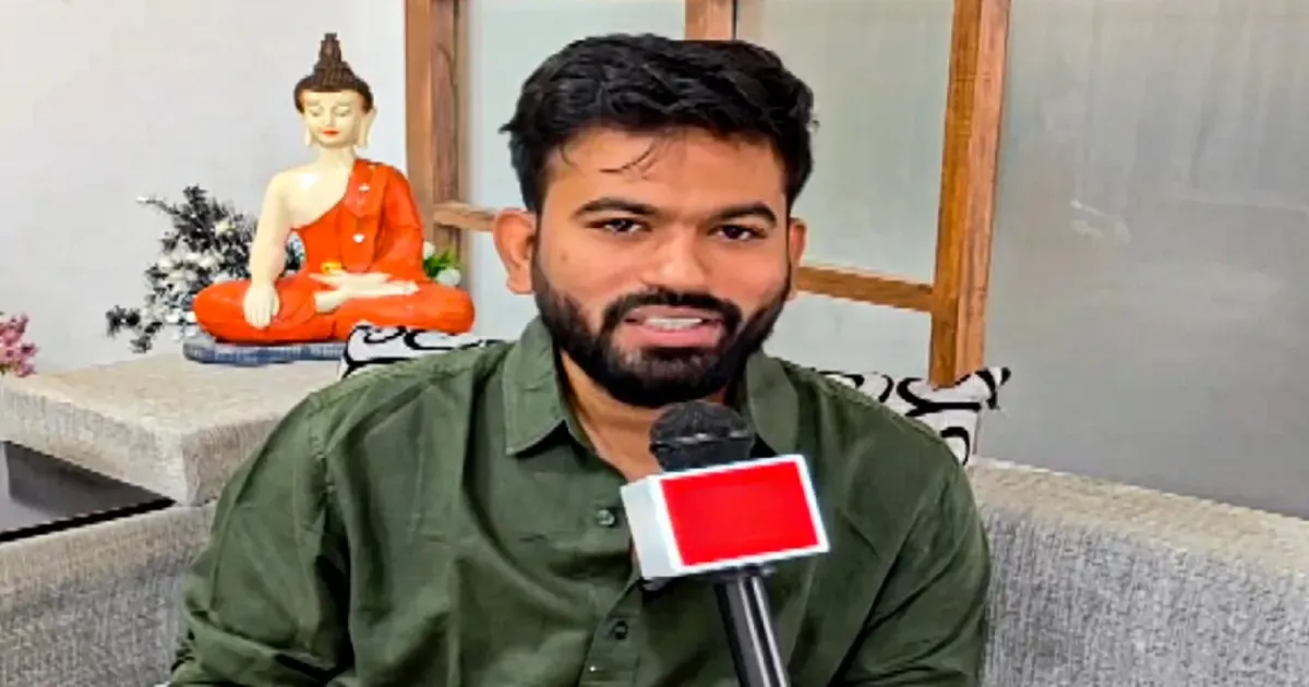 अमेरिका में पढ़ाई की फंडिंग पर बोले अभिजीत दीपके, तसलीमा नसरीन की टिप्पणी को किया खारिज