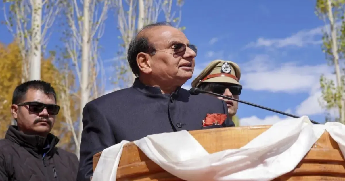 लद्दाख प्रशासन ने सोनम वांगचुक के दावे को बताया गलत, कहा- पूरे केंद्रशासित प्रदेश में केवल एक शराब की दुकान चालू
