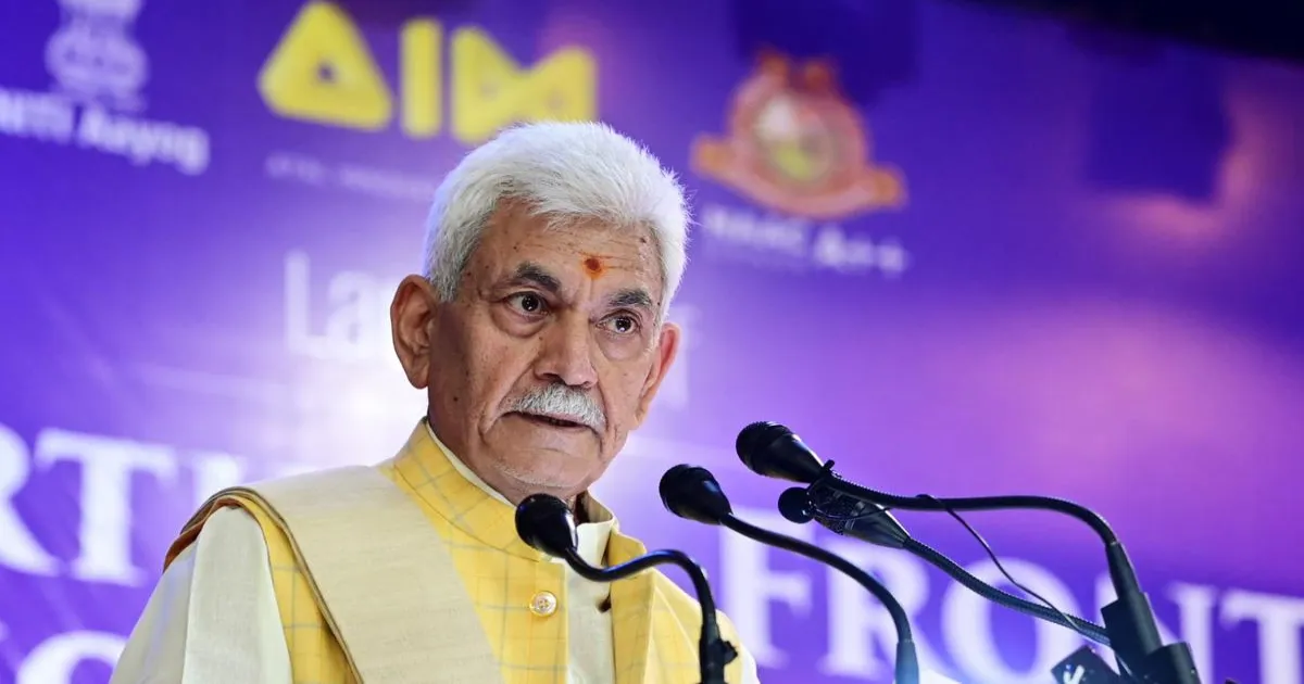 आतंकवाद खत्म करना जनता की जिम्मेदारी: जम्मू-कश्मीर एल.जी. मनोज सिन्हा