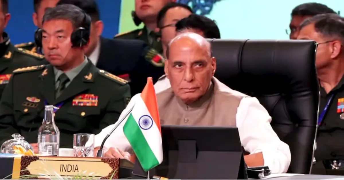 सेना का कोई धर्म या जाति नहीं”: राहुल गांधी के बयान पर राजनाथ सिंह का पलटवार