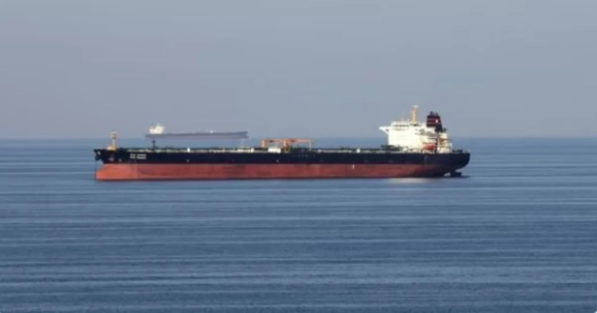 हॉर्मुज़ जलडमरूमध्य में ईरान ने तेल टैंकर जब्त किया, क्षेत्र में तनाव फिर बढ़ा